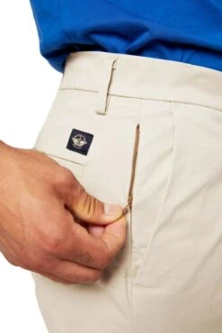 Short DOCKERS SUPREME FLEX Porcelaine 11 Short DOCKERS SUPREME FLEX Porcelaine -Hommes Mode Vêtements Magasin dockers 85862 00 46 5