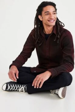 Chemise DOCKERS® ICON BUTTON Chromatic Black Bean 9 Chemise DOCKERS® ICON BUTTON Chromatic Black Bean -Hommes Mode Vêtements Magasin dockers a1114 01 13 1