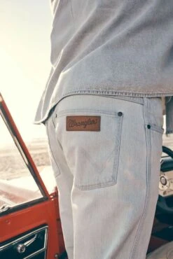 Jean WRANGLER REDDING Rocky Landing