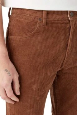 Pantalon Velours WRANGLER LARSTON Bison