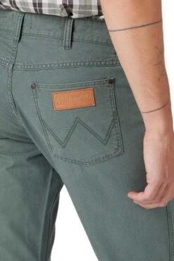 Pantalon WRANGLER GREENSBORO Thyme